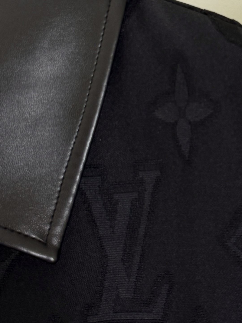 l0vis Vvtt0n outwear